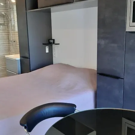 Studio Renove Port Nature 7 Apartment *